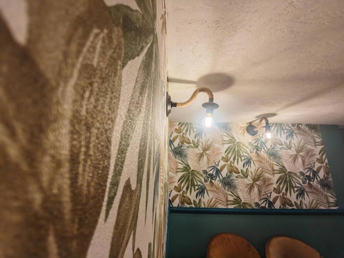 Lux Loft In Centro Apartment Bari Bagian luar foto