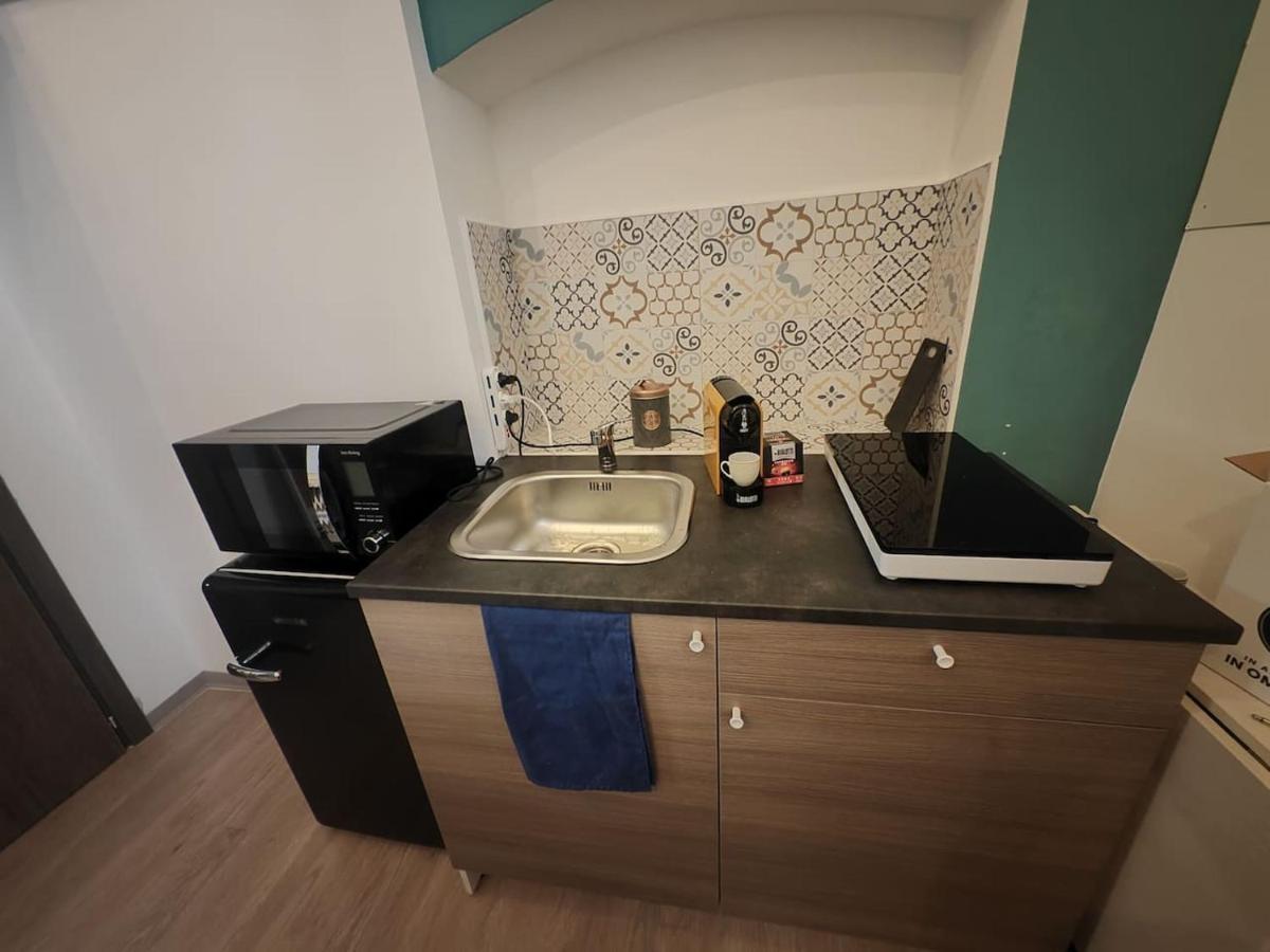 Lux Loft In Centro Apartment Bari Bagian luar foto