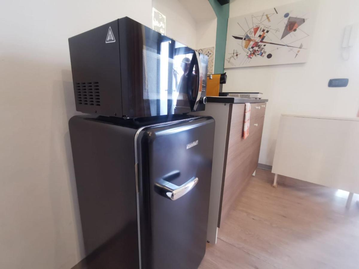 Lux Loft In Centro Apartment Bari Bagian luar foto
